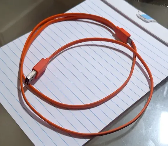 Cabo Carregador JBL "A"