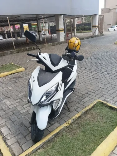 Honda elite