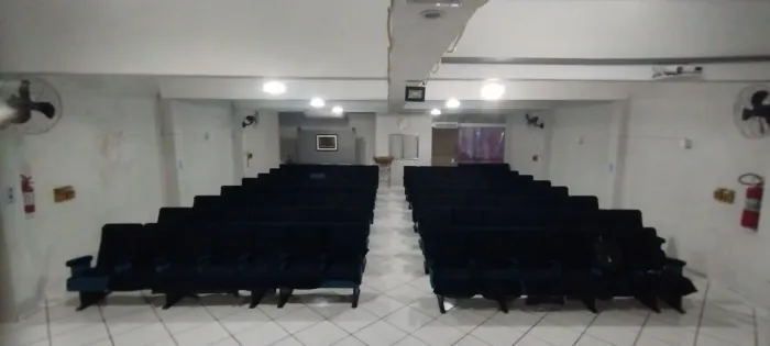Poltronas para Igrejas - 115 lugares
