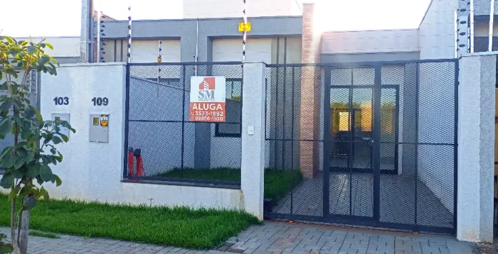Casa com 01 suite + 01 quarto no Jardim São Caetano . Próx. Rep. Argentina