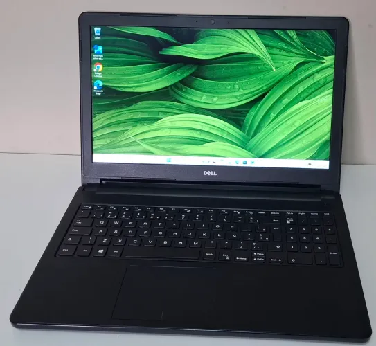 Notebook Dell 5566 - Core  i5 Ger7. Ram 8gb - SSD 256 - Tela 15 - Win 11 - Office 365