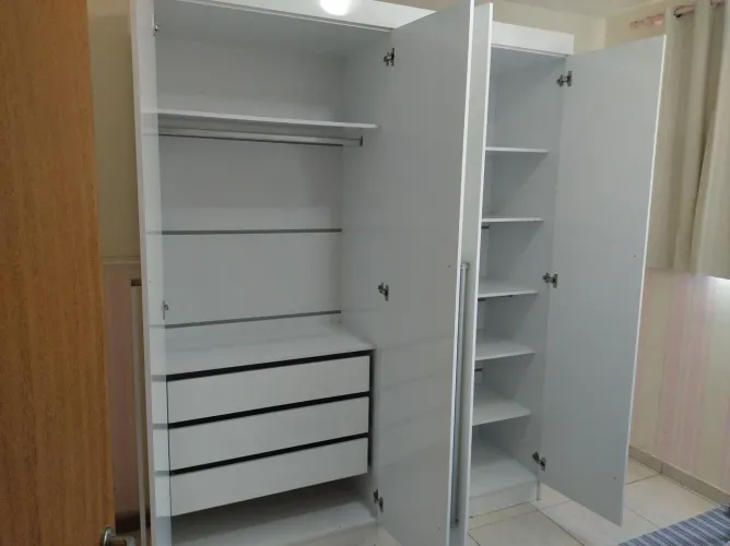 Roupeiro 4 portas MDF D'Doro móveis
