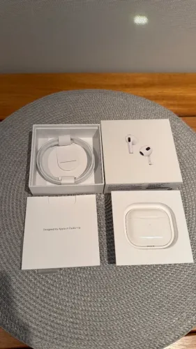 AirPods 3 Geração (3rd generation)