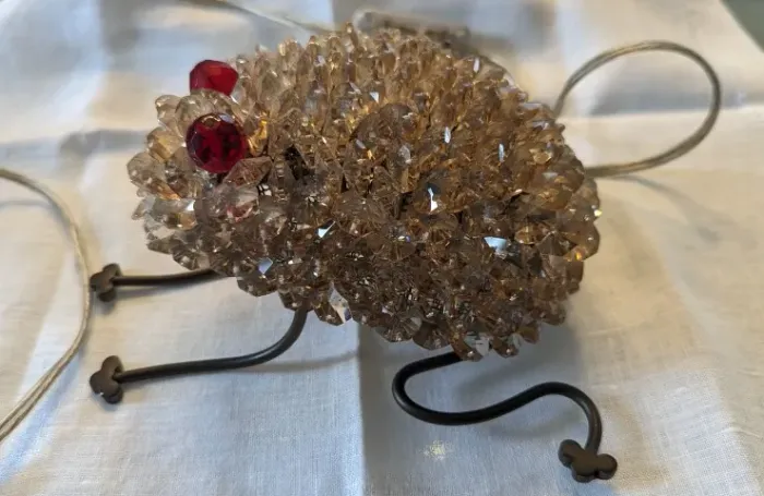 LUMINÁRIA DE MESA EM FORMA DE SAPO - ABAJUR SAPO