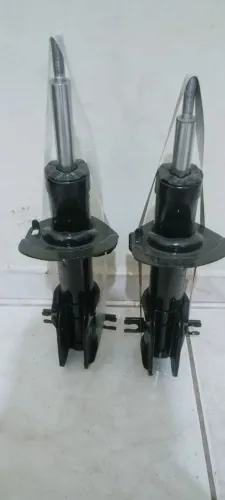 Vendo par de amortecedores dianteiros do Fiat bravo