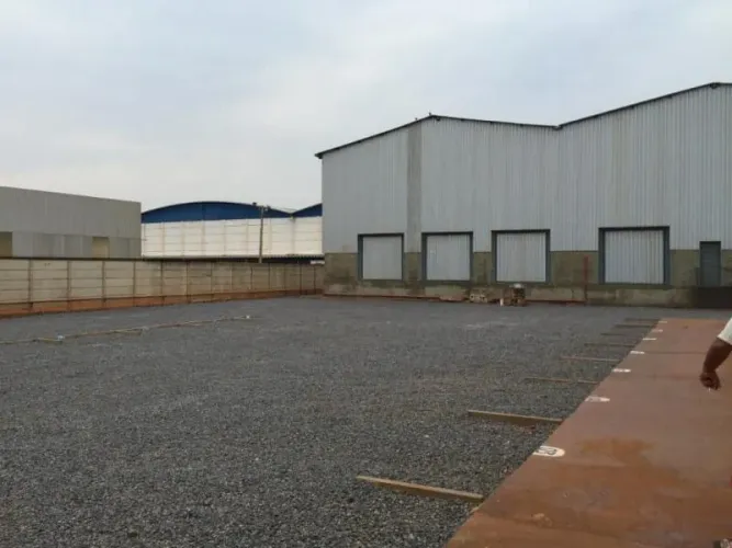 Vendo Galpão Alugado LOGÍSTICO 2100m² , habíte-se, setor indl, 4 docas, terreno 4.200m², p