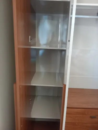 ?Guarda-Roupa / Armário Casal Semi-Novo - 6 Portas e Gaveteiros Internos.