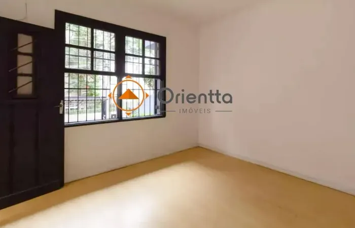Casa 2 dormitórios para alugar Auxiliadora Porto Alegre/RS