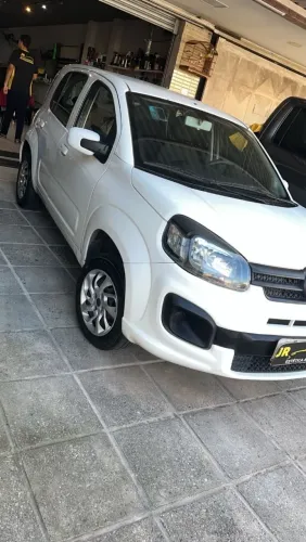 Fiat Uno Attractive 1.0 EVO Fire Flex 8V 5P 2020