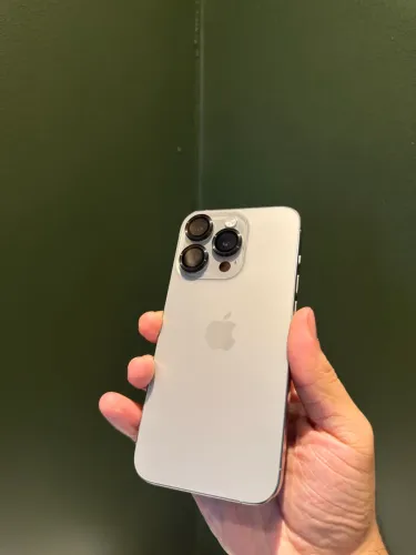 iPhone 15 Pro 256GB - Titânio Natural | Impecável + Caixa + Vários Acessórios