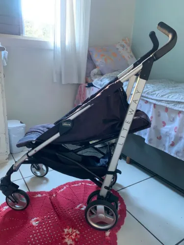 VENDO Carrinho de bebê Chicco Lite Way