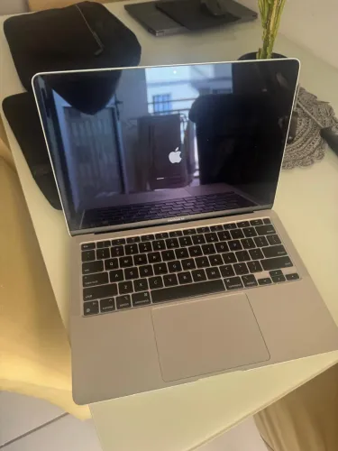MACBOOK AIR M1 256GB