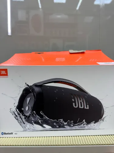 JBL BOOMBOX 3 PRETA COM CAIXA IMPECÁVEL PROMOÇÃO 