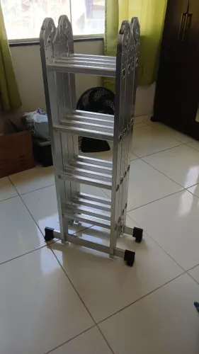 Escada multifuncional
