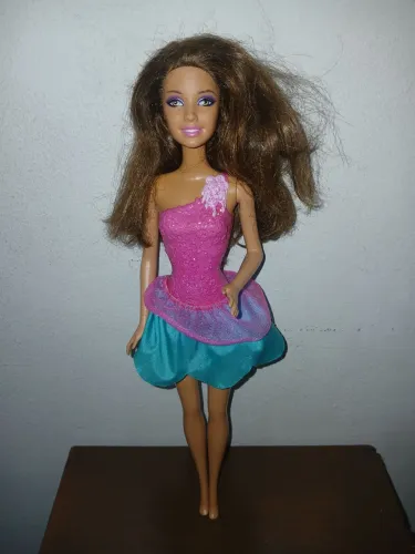 Barbie Original morena