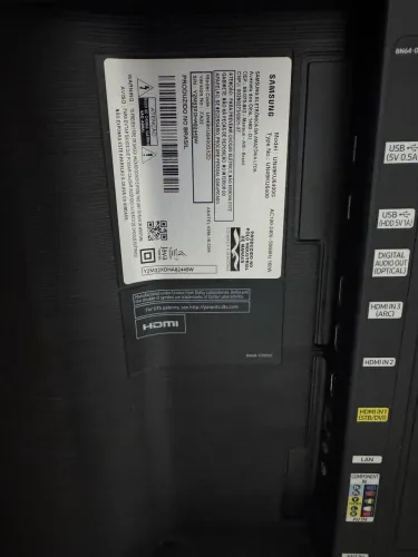 TV Samsung Smart 49 4k com defeito