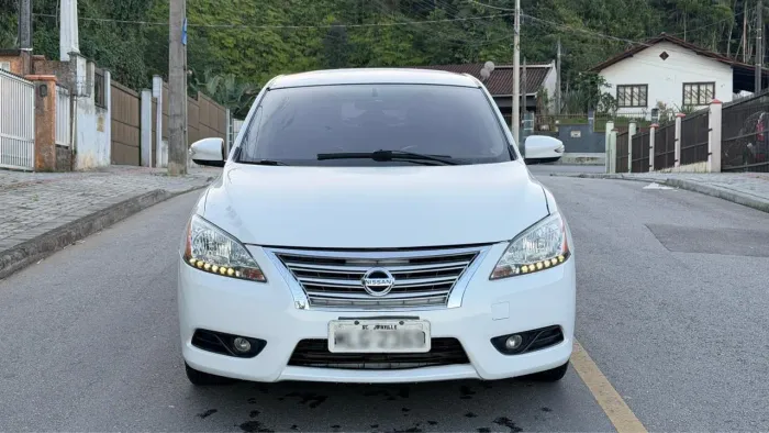 Nissan Sentra SL 2.0/ 2.0 Flex Fuel 16V Aut. 2015