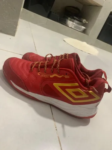 Umbro pro 5 dragon edição especial