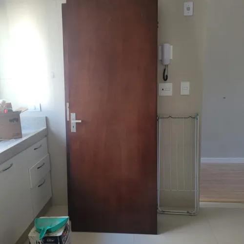 Vendo 3 Portas de madeira maciça