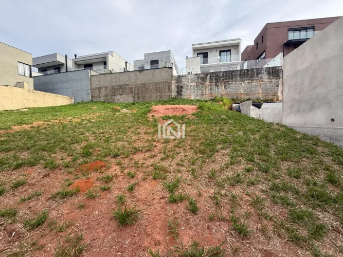 Terreno à venda no condomínio São Paulo II