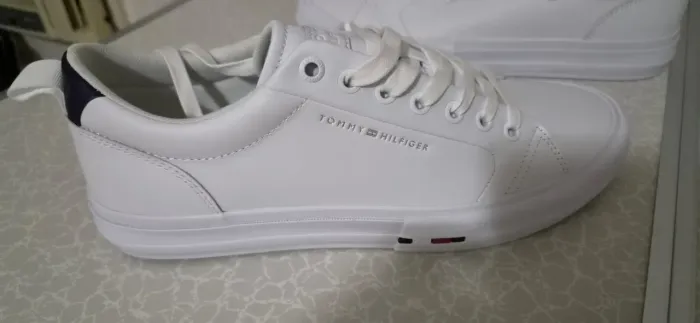 Ténis Tommy Hilfiger Harlem Street Leather Branco- comprado.nos EUA