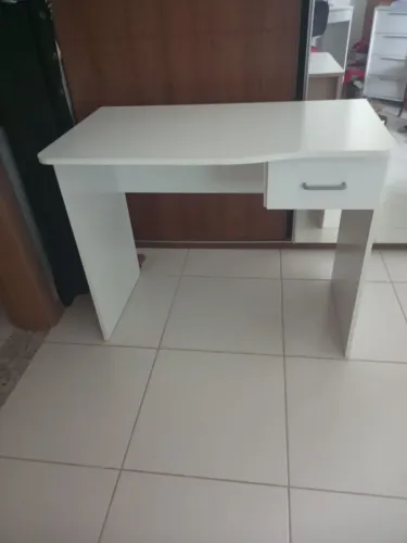 Escrivaninha para quarto 