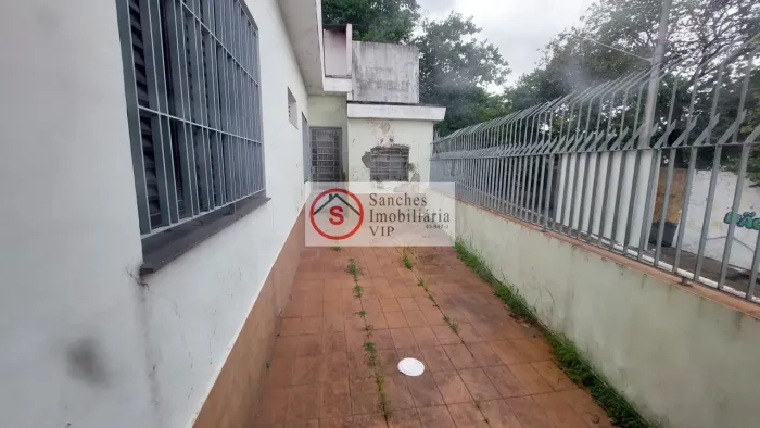 Sobrado à venda próximo ao Metrô Vila Prudente com 2 dormitórios. 128m² construídos, ideal