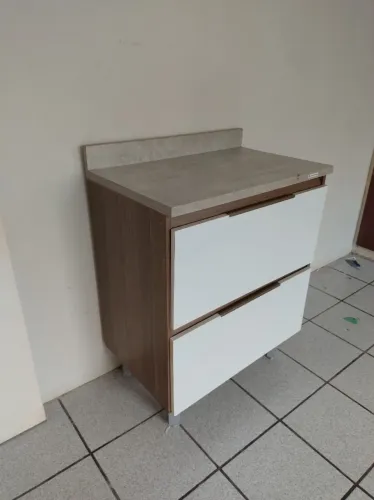 Vendo Móvel Com Duas Gavetas Grande