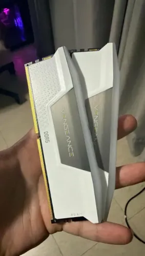 Memória ram ddr5 5600mhz 2x32GB(64GB) cl40 Vengeance Branca Rgb