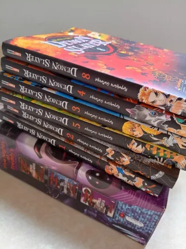 Desapego de livros em bom estado.