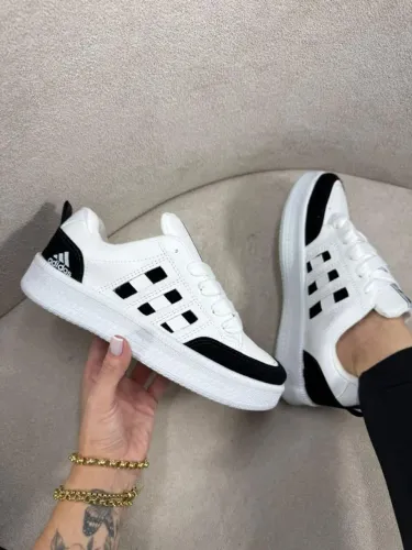 Adidas Casual Street Black & White | Design Robusto, Estilo Skatista e Conforto Premium