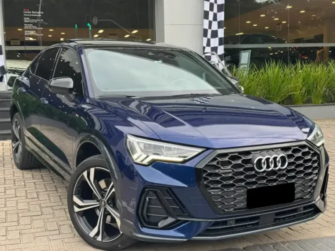 Audi Q3 SPB Perf. Black 2.0 TFSI Tipt. Quat. 2024