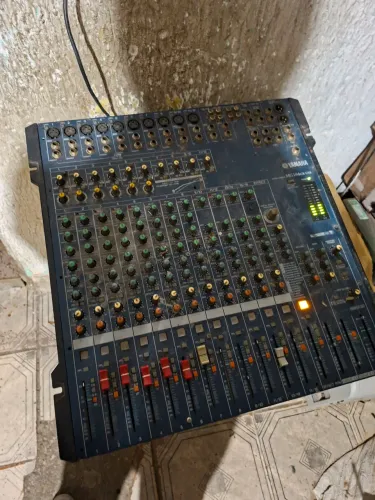 MESA DE SOM YAMAHA MG166CX USB (WU99030)