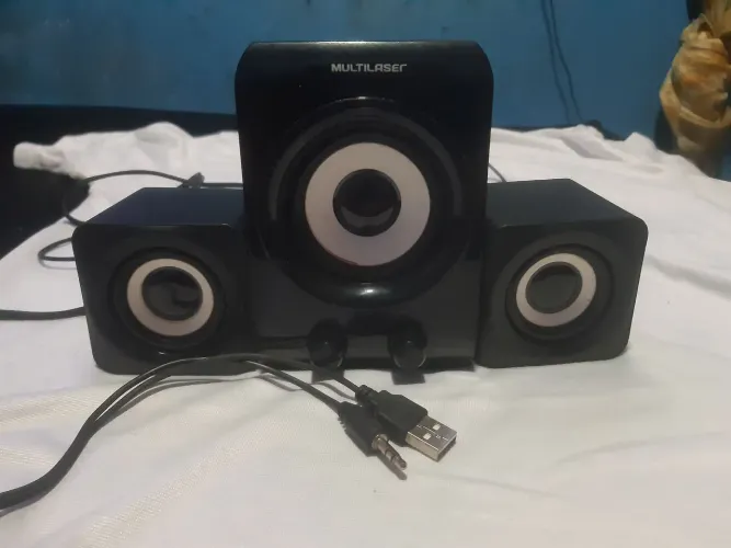 Caixa de Som 2.1 USB 14w RMS Multilaser para PC / Notebook