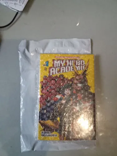 Mangá My Hero Academia NR 01 LACRADO 