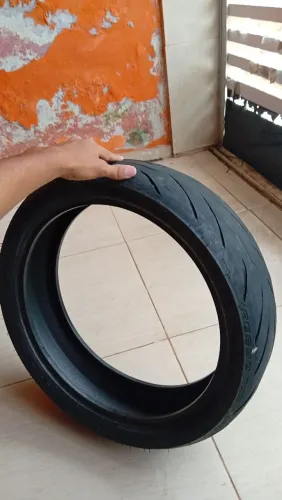 Pneu Traseiro - Pirelli Diablo Rosso III - 150/60 R17 66H - PNEU ORIGINAL - USADO