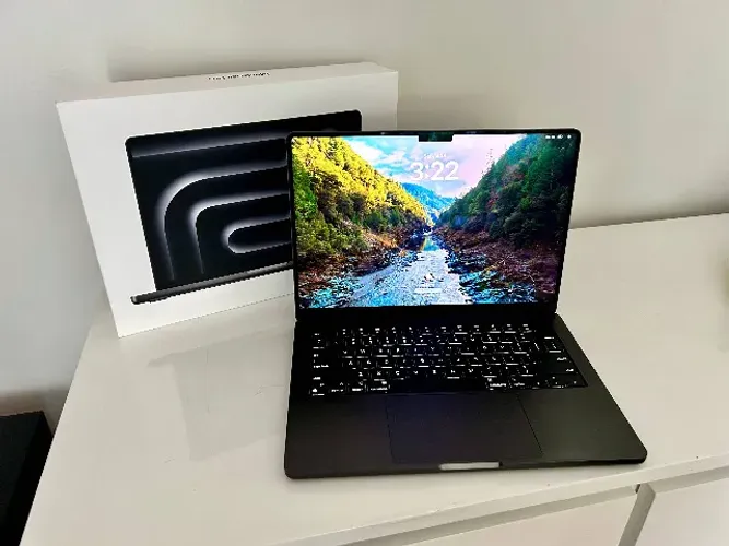 MacBook Pro - 14" - M4 Pro - 24gb - 512GB