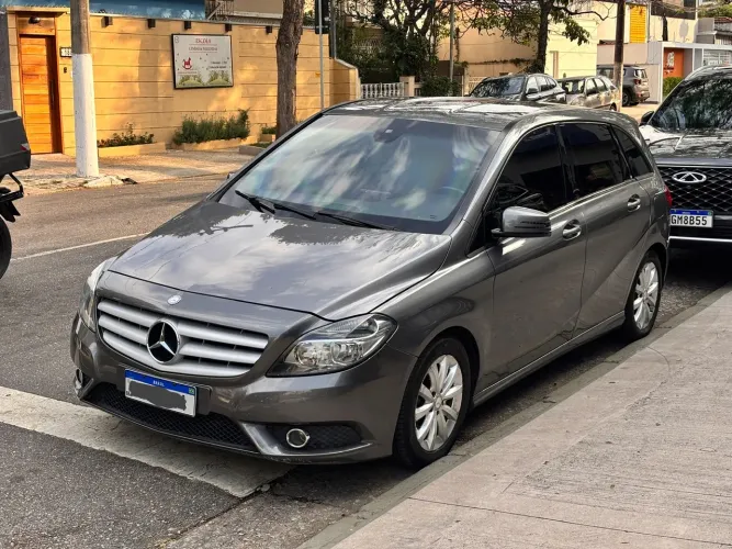 Mercedes-Benz Classe B 200 CGI 1.6 TB/flex Aut. 2013