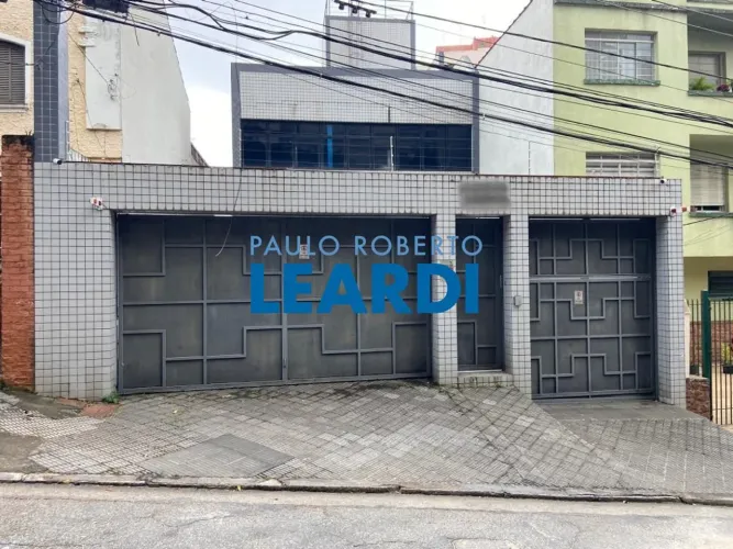 CASA SOBREPOSTA - ACLIMAÇÃO - SP