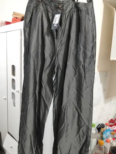 Calça feminina larga tamanho G