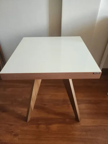 Mesa de canto