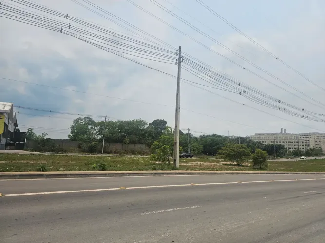 Terreno para venda possui 15000 metros quadrados em Flores - Manaus - AM