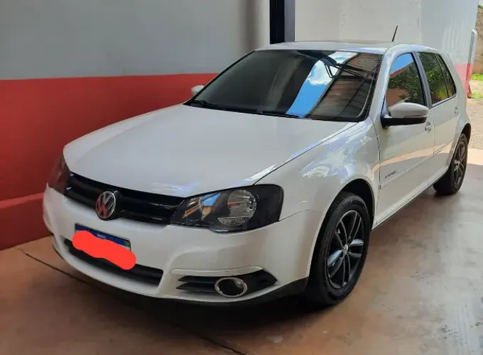 Volkswagen Golf Sportline 1.6 MI Total Flex 8V 4P 2013
