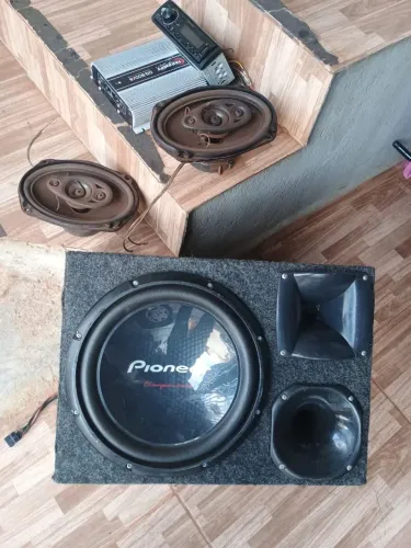 Vendo Som de carro