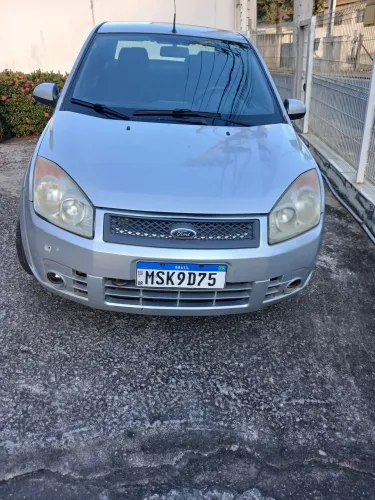 Ford Fiesta Sedan 1.0 8V Flex 4P 2009
