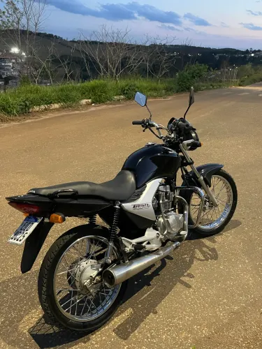 TROCO POR 160 ou xre300 tenho a volta 