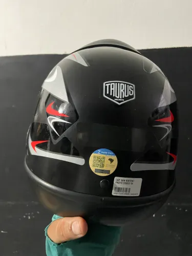 Vendo capacete SAN marino Tauros tamanho 56 