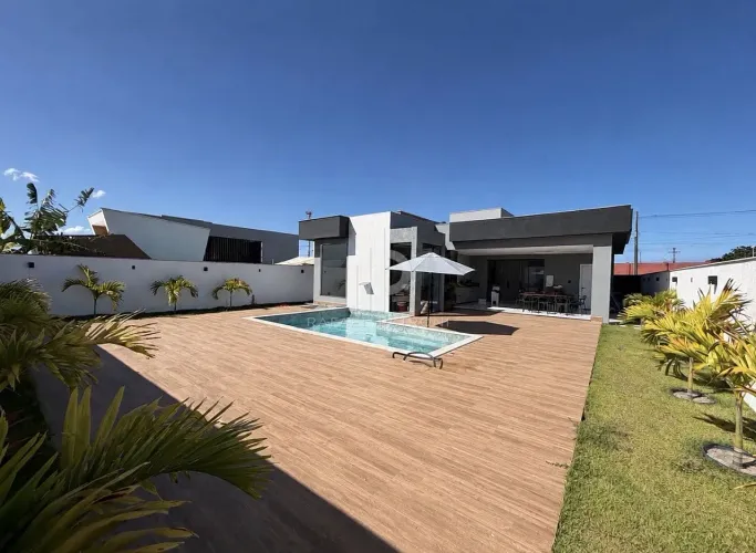 Vila Velha - Casa 4 Dormitórios Linear Porteira Fechada Condomínio Jardins Veneza