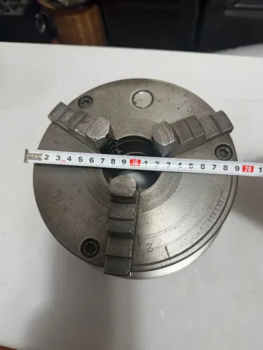 Placa de Torno Borea 190mm com flange e rosca traseira de 153 mm