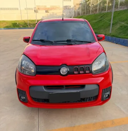 Fiat Uno Sporting 1.4 EVO Fire Flex 8V 4P 2015